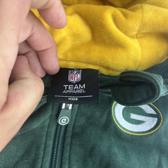 2T Wisconsin, Green Bay 2-in-1 Transforming Full-Zip Hoodie & Soft Plushie - Picture 5 of 9
